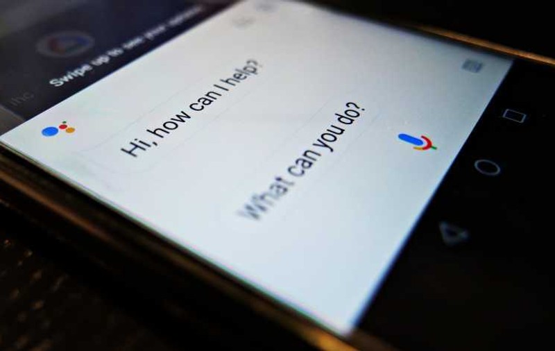 Google admite că ascultă o parte din înregistrări făcute prin aplicația de asistență vocală