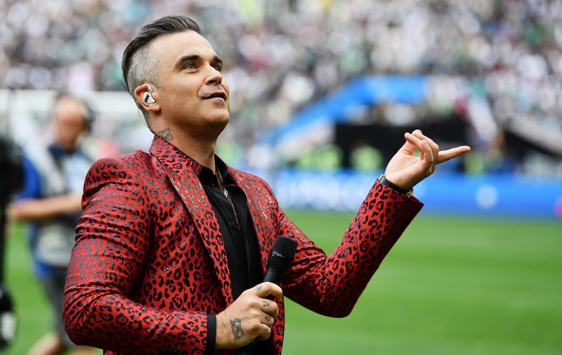 Robbie Williams este convins că a avut coronavirus. Ce l-a ajutat să se simtă mai bine