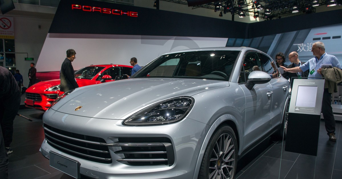 Porsche Cayenne, într-o expoziție auto