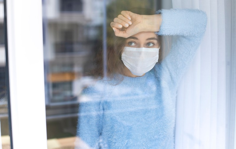 Pandemia a lovit mai puternic femeile și tinerii din punct de vedere al sănătății mintale. Studiu în 27 de țări