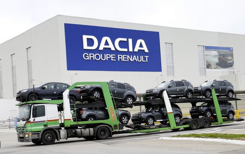 Nissan și Mitsubishi ar putea prelua uzinele Dacia. Renault plănuiește separarea diviziei de mașini electrice de cea de motoare termice