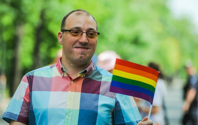 Confesiunile unui homosexual. ”Eu de ce nu pot să mă îndrăgostesc de o fată?”
