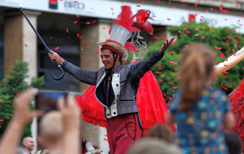 FOTOREPORTAJ. „B-Fit in the Street” în 50 de imagini. 200 de artişti din Spania, Franţa și Italia au făcut spectacol pe străzile din București