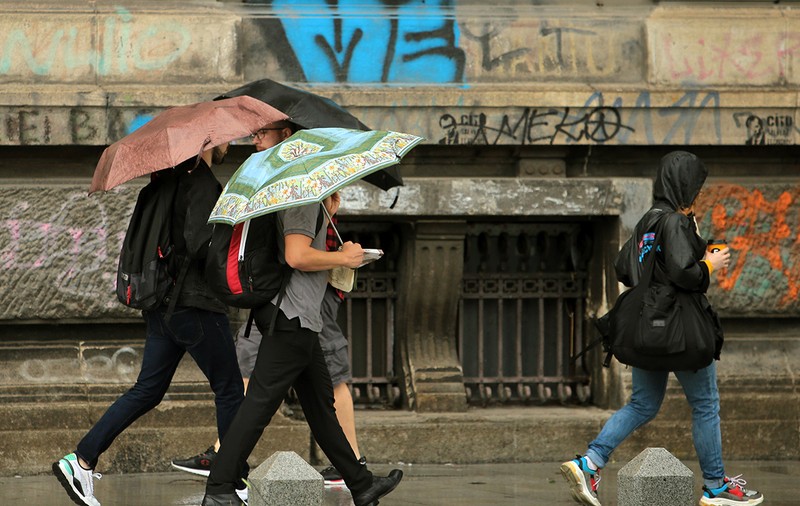 Avertizare meteo: ploi și grindină în mai multe zone din țară