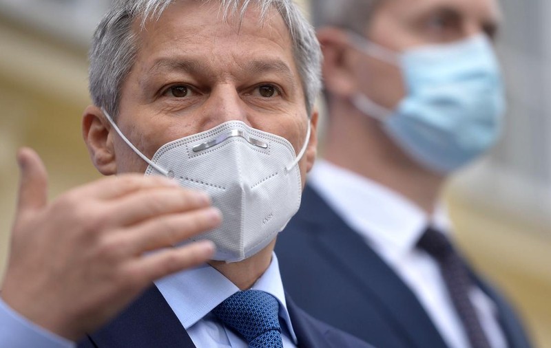 Dacian Cioloș: „PNL riscă să nu mai intre în 2024 în Parlament, dacă mizează totul să salveze un om”