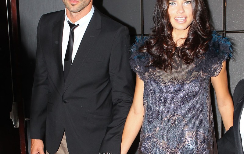 MODELUL ADRIANA LIMA DIVORŢEAZĂ de fostul star NBA Marko Jaric
