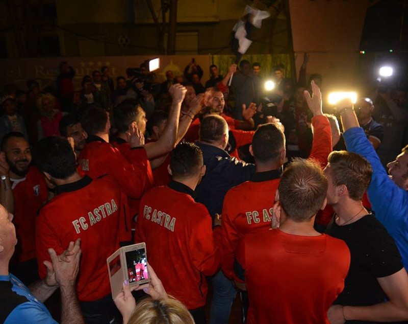 A început fiesta la Giurgiu! Prima reacție a lui Șumudică: ”Este extraordinar! Am practicat cel mai frumos fotbal” FOTO&VIDEO