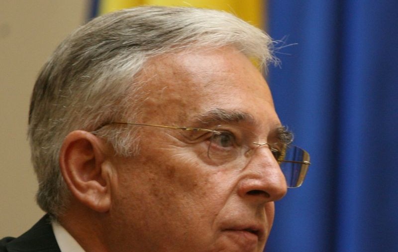Isărescu: "Am înnebunit populaţia cu reformele structurale... Iar o frecăm"