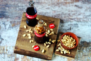 Alune în Cola