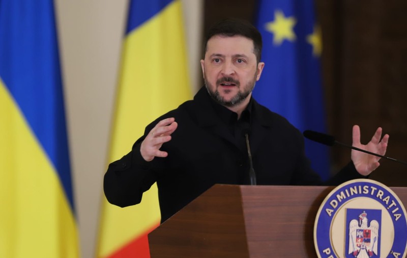 După vizita de la București, Volodimir Zelenski zboară direct la Paris: mesajul transmis Kremlinului