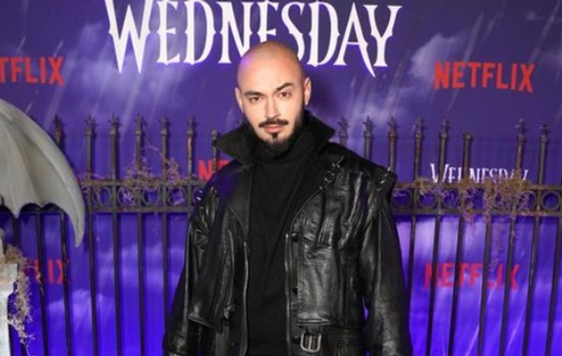 Cine e Victor Dorobanțu, cel care joacă rolul lui Thing în serialul „Wednesday” de pe Netflix. E din Ploiești