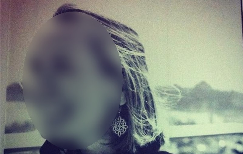 ANDREEA ESCA, FĂRĂ PIC de MACHIAJ pe FAŢĂ şi NECOAFATĂ! Îţi place cum arată AŞA PREZENTATOAREA?