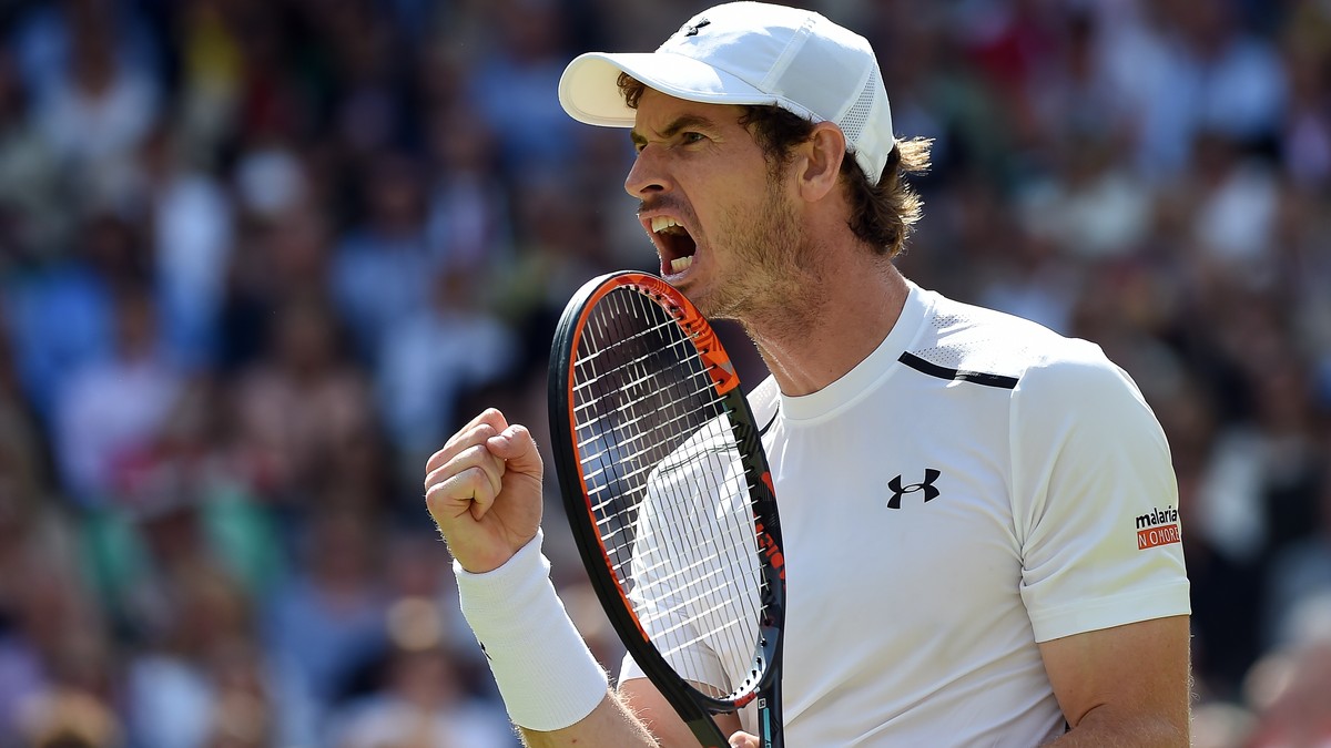 Britanicul Andy Murray jubilează după calificarea în semifinalele Turneului Campionilor