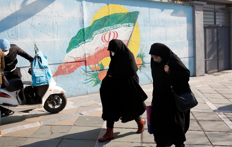 Iranul, în șoc, după ce un bărbat și-a decapitat soția și s-a plimbat pe stradă cu capul ei în mână