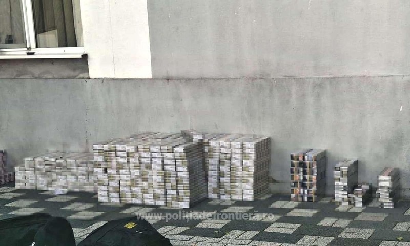 Valoarea totală a țigaretelor depășește 123.000 de lei Sursa foto: Poliția de Frontieră