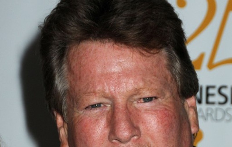 Actorul Ryan O'Neal se luptă cu 3 tipuri de cancer. Vezi cât mai are de trăit!