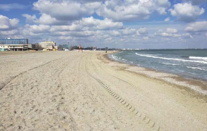 Vacanță la mare, fără salvamari! Turiștii aflați în stațiunea Mamaia trebuie să aibă grijă atunci când ies pe plaje