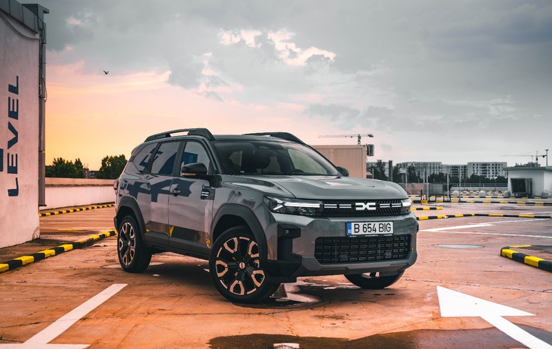 Noua Dacia Bigster e „cea mai bună alternativă la chilipirurile chinezești”: „Portbagajul său este o adevărată cavernă”, scrie o revistă spaniolă