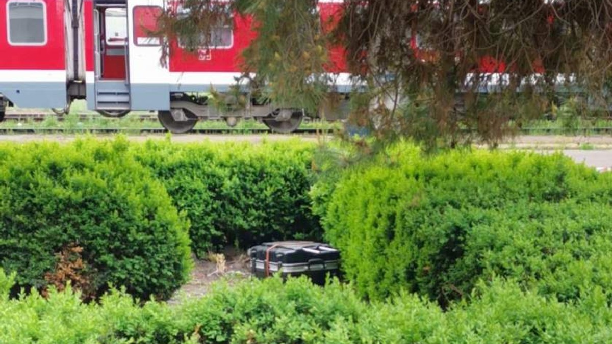 Gara Bârlad a fost închisă după ce în zonă s-a descoperit un bagaj suspect. Geniștii au ajuns la fața locului