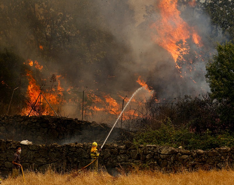 Incendii devastatoare în sudul Europei: Situația din Spania, Franța și Italia. Mii de oameni au fost evacuați, iar în Gironde a apărut un „nor de foc”