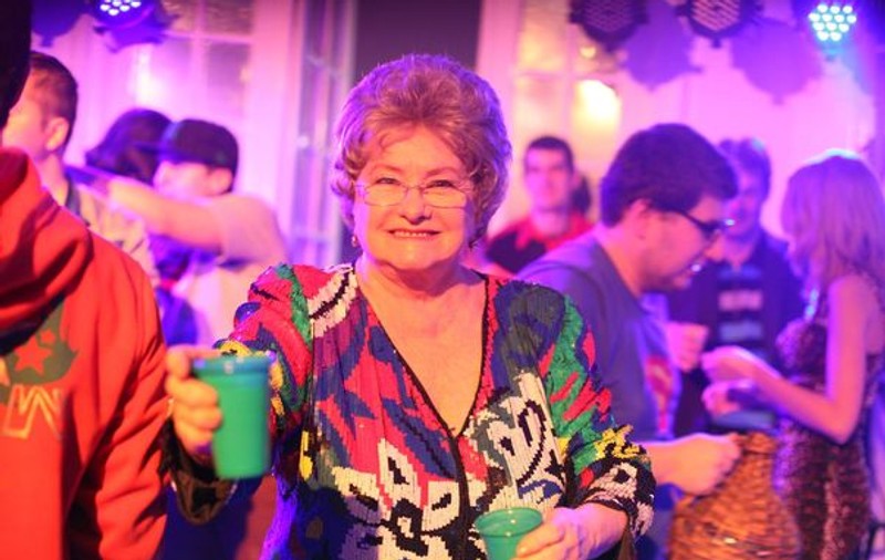 Stela Popescu, schimbare radicală de look pentru un rol savuros în comedia "Mamaia"