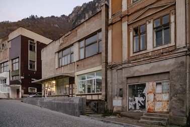 Clădirea librăriei (stânga) | Foto: Eli Driu / Libertatea