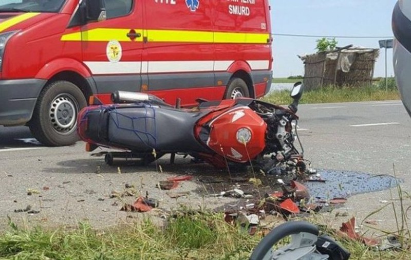Motociclist din Cehia, accidentat mortal pe un drum din Gorj de o autoutilitară care a intrat pe contrasens