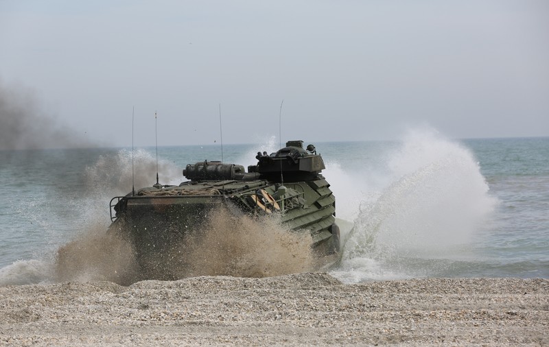 FOTO/1.700 de militari români și străini au luat cu asalt plajele de la Marea Neagră. Cel mai amplu exercițiu al forțelor navale