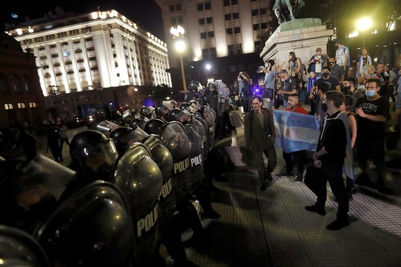 Mai multe proteste anti-restricții au avut loc în luna aprilie | Foto: EPA