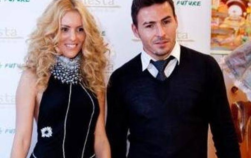 Tania Budi, nu eşti geloasă? Adrian Cristea şi Denisa Nechifor, mama fetiţei sale, SE AFIŞEAZĂ ÎMPREUNĂ!