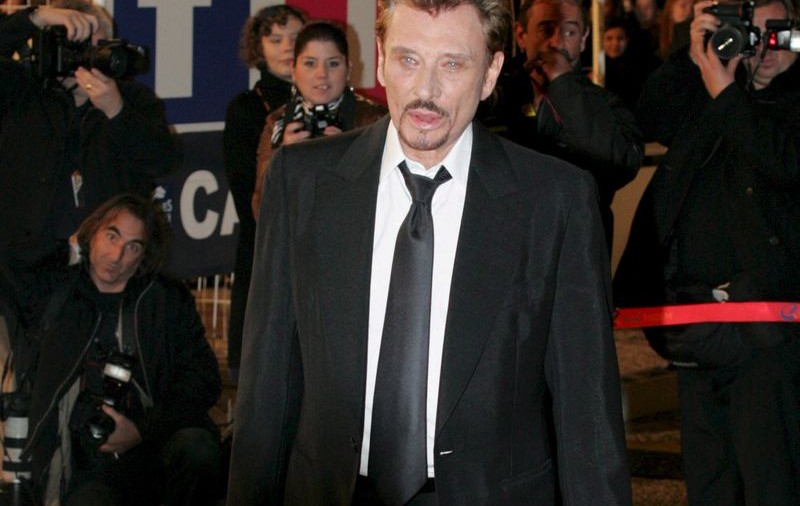 Johnny Hallyday a ieşit din coma artificială