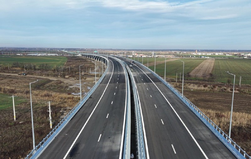 Primul contract finanțat prin SAFE pentru Autostrada Unirii A8 urmează să fie semnat: 36 de poduri și pasaje, 4 tunele și 3 noduri rutiere