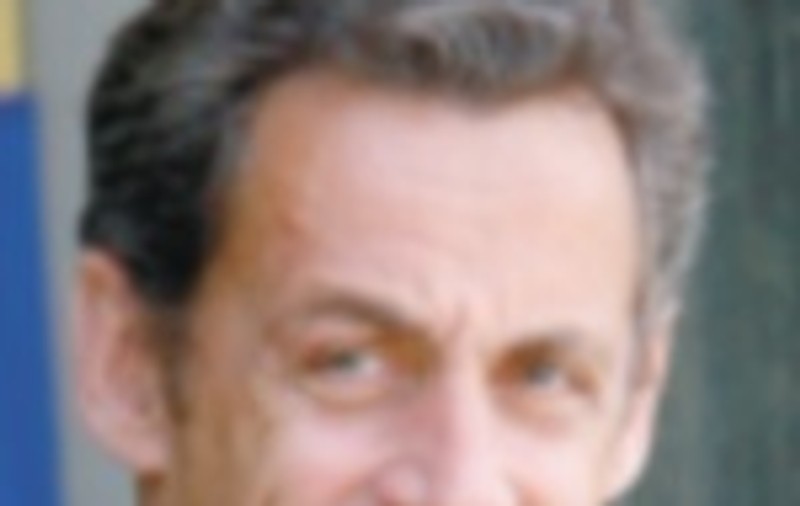Sarkozy trăieşte ca un zeu