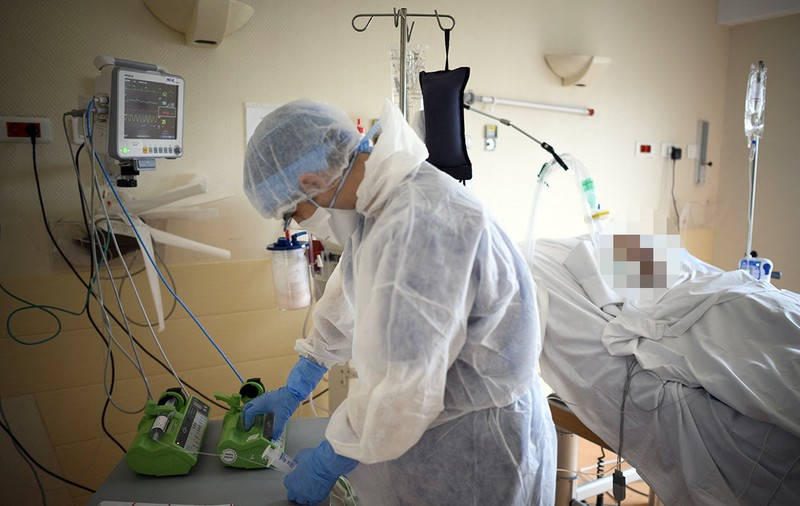 Acuze grave de la medicul ATI Elena Copaciu: de ce în România vârsta medie a deceselor COVID este atât de mică: 66 de ani? “Nu ne protejăm bolnavii”