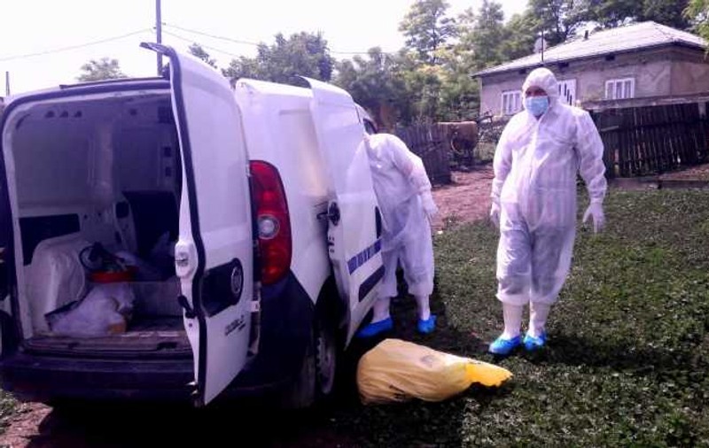 Un bărbat posibil infectat cu antrax, internat la Spitalul din Vaslui. Boala poate fi mortală