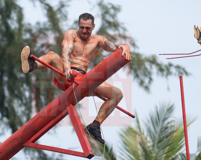 Vladimir Drăghia, cu fața plină de sânge la „Desafio: Aventura”. S-a accidentat la prima probă