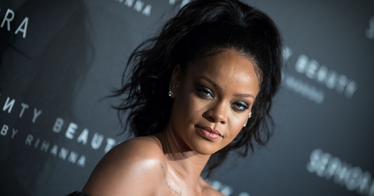 Rihanna donează 2 milioane de dolari pentru victimele violenței domestice