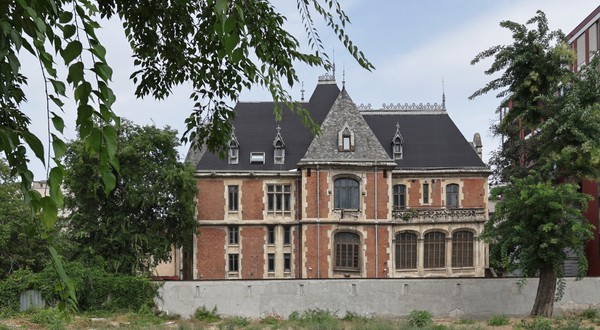 Așa arată în prezent Casa Niculescu-Dorobanțu. Foto: Vlad Chirea (Libertatea)