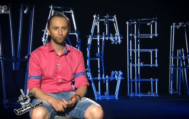 VOCEA ROMÂNIEI. UN PRIMAR ŞI-A ÎNCERCAT NOROCUL LA SHOW! 