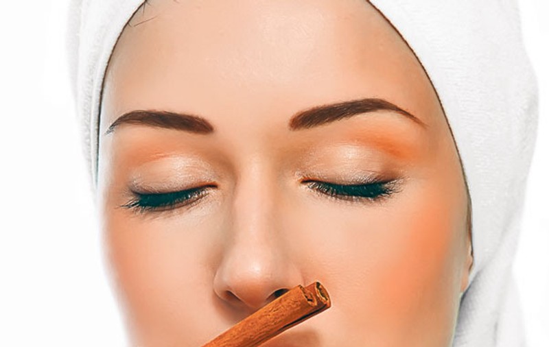 Aromele Crăciunului relaxează şi tratează