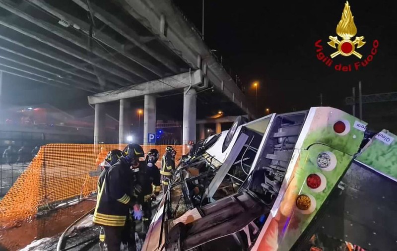 Cei patru români care au murit în tragedia de lângă Veneția, identificați: o familie cu două fete, în vârstă de 8 și 13 ani
