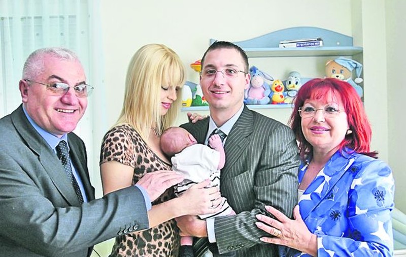 «Mai stau un an, apoi plec»