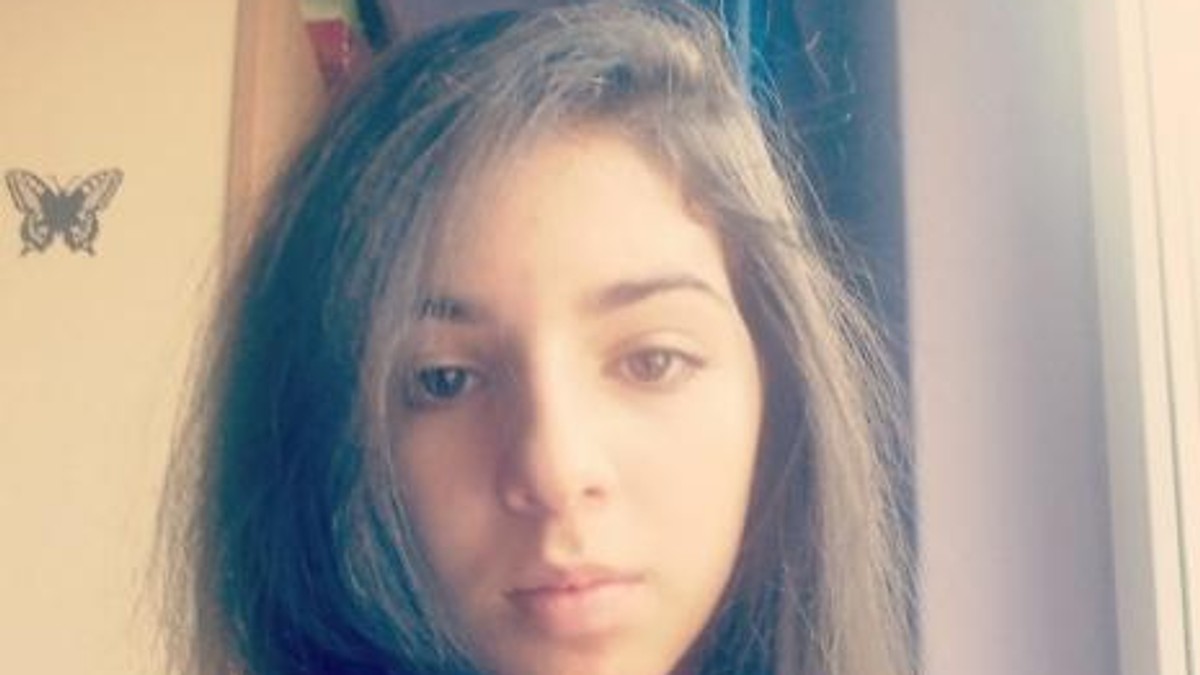 Abigail Bordaş, fata din Oradea care și-a înjunghiat bunica, a dispărut. Imagine cu adolescenta de 13 ani care e căutată de Poliție