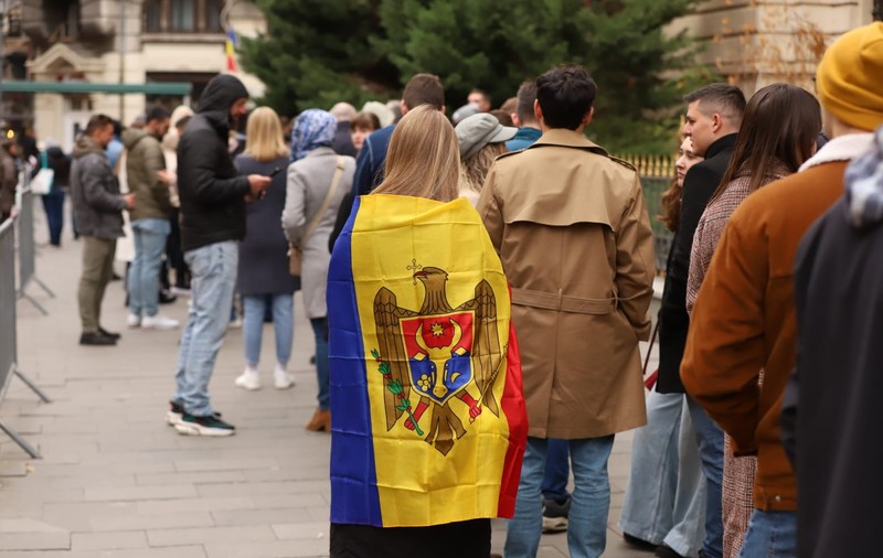 Rusia vrea să întrerupă votul moldovenilor din diaspora cu alarme false cu bombă. Și România a fost notificată de autoritățile de la Chișinău