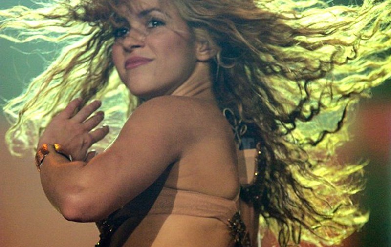 VIDEO / Ce face Shakira când Pique e în cantonament