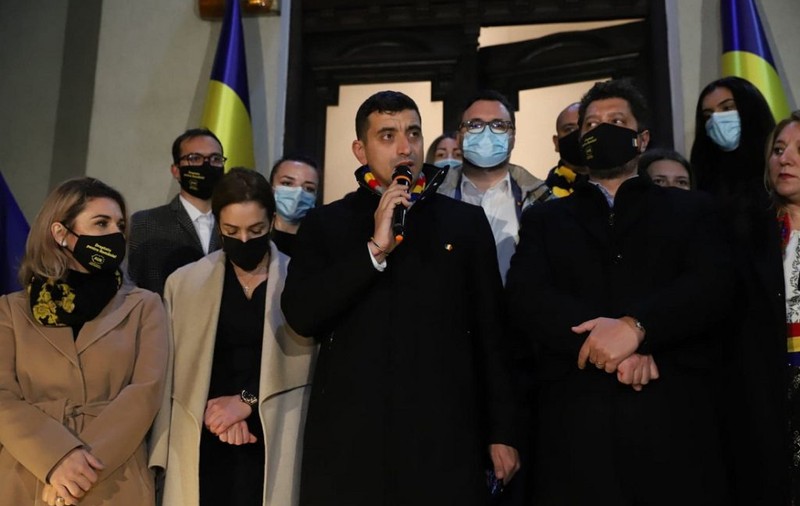 Ce au făcut parlamentarii AUR în timpul ședinței de plen. George Simion: „O să vă doară din ce în ce mai rău”