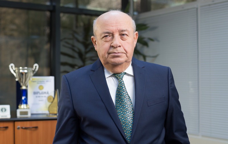 Compania farmaceutică AC HELCOR aniversează 35 de ani de inovație farmaceutică și progres tehnlogic