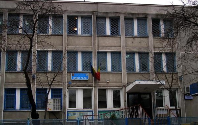 Un polițist a fost înjunghiat în Secția 9 din București. Atacatorul e un tânăr de 28 de ani