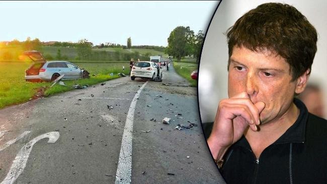 Aşa arăta maşina lui Jan Ullrich (stânga) după accident. Foto: Bild