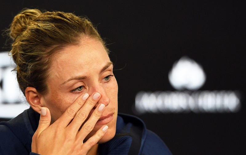 Angelique Kerber a plâns la conferința de presă, după înfrângerea din meciul cu Halep: ”Simona a jucat bine, nu am putut face nimic” | GALERIE FOTO&VIDEO